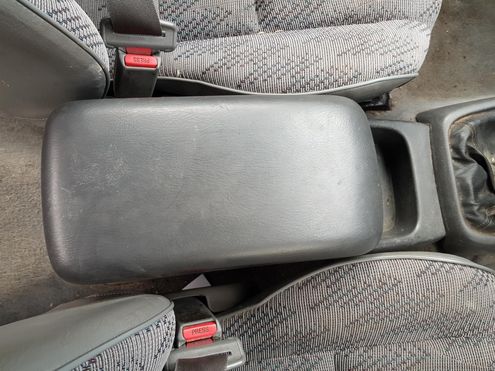 Ford Courier - 99-03