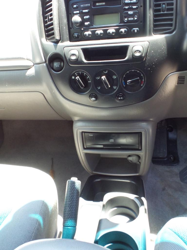 Ford Escape - EP 2001-2003