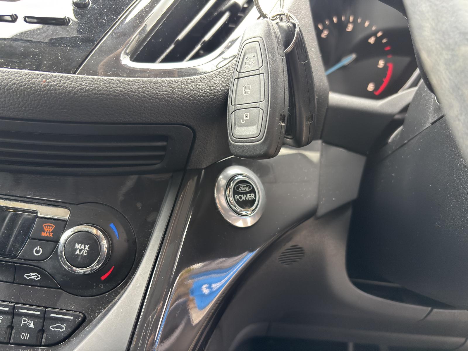 Ford Kuga - TF 2013-Present