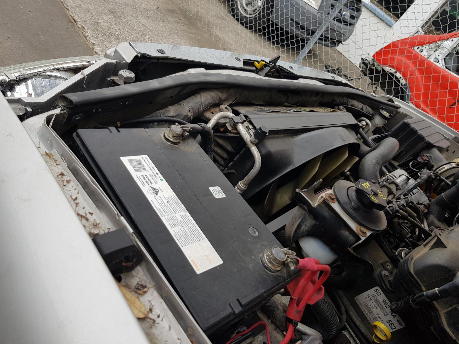 Ford Explorer - UT 2001-2005