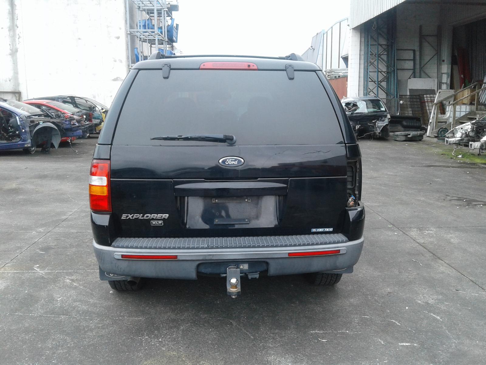 Ford Explorer - UT 2001-2005