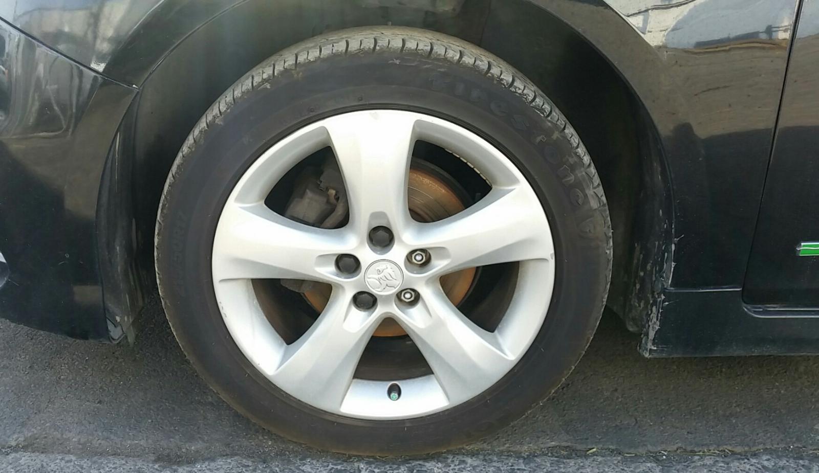 Holden Cruze - 2009-Present