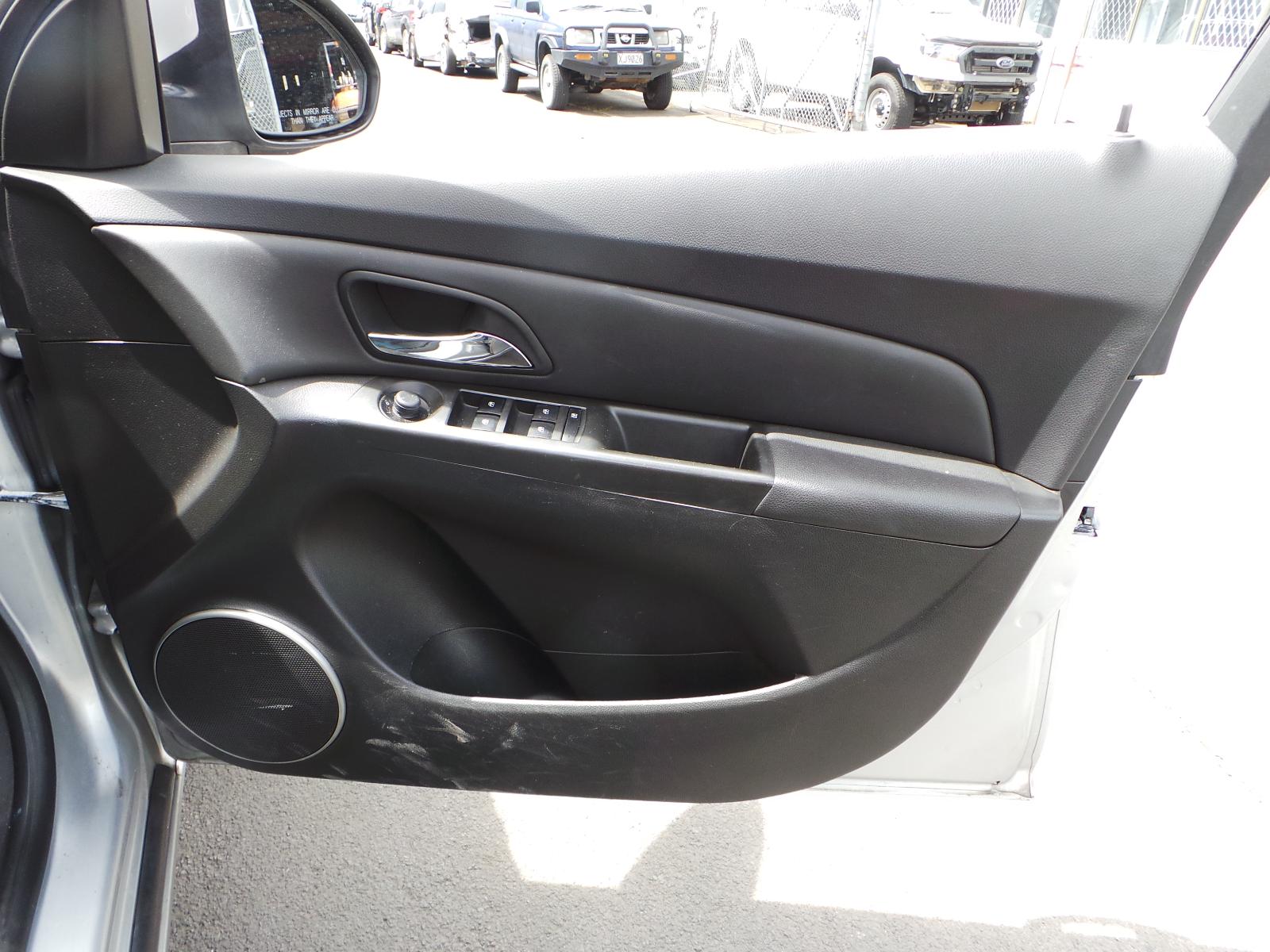 Holden Cruze - 2009-Present