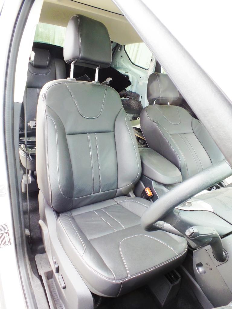 Ford Kuga - TF 2013-Present