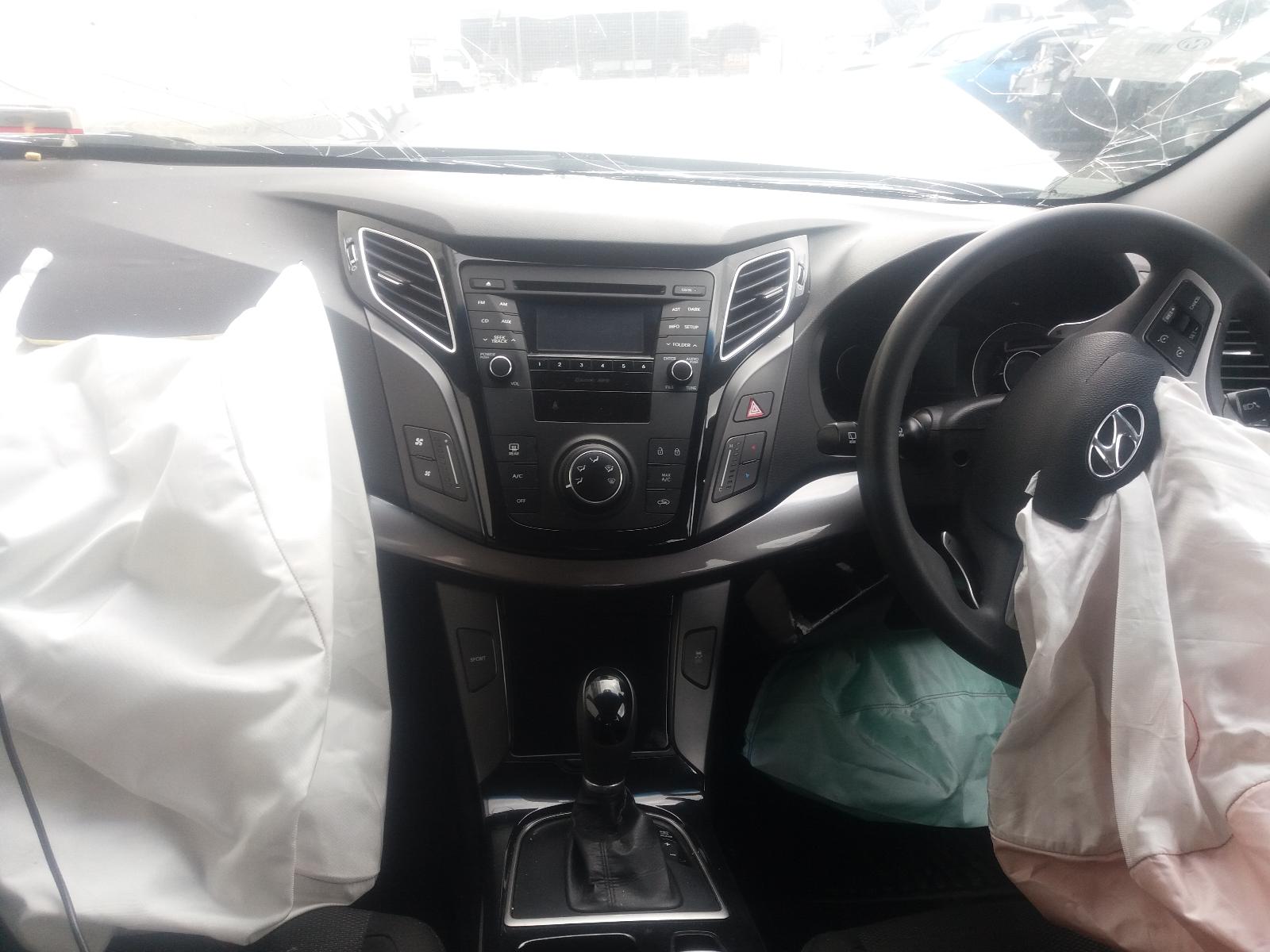 Hyundai i45 - 2010-2013