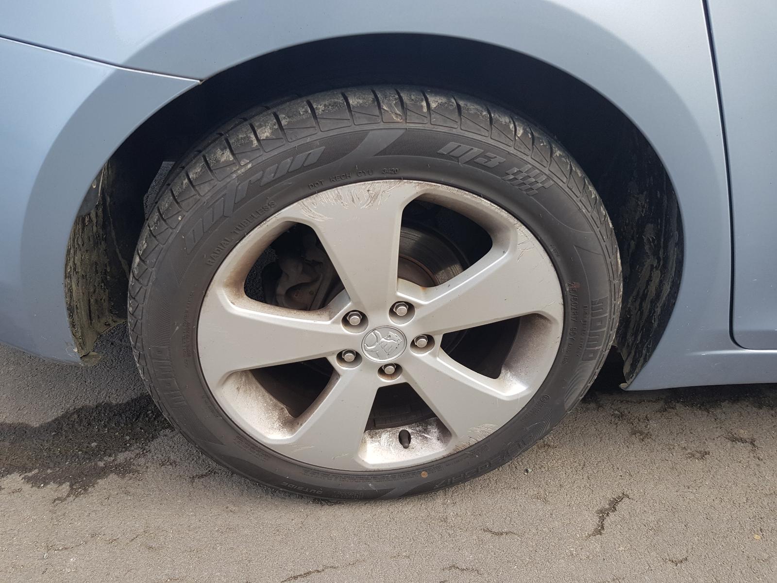 Holden Cruze - 2009-Present