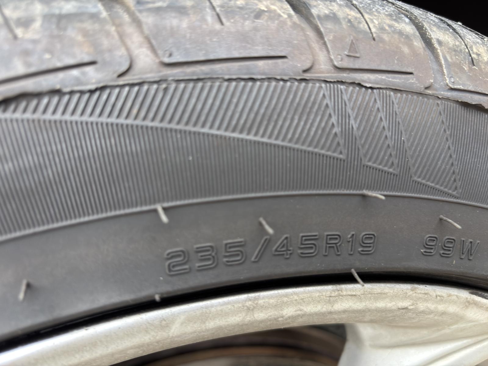 Ford Kuga - TF 2013-Present