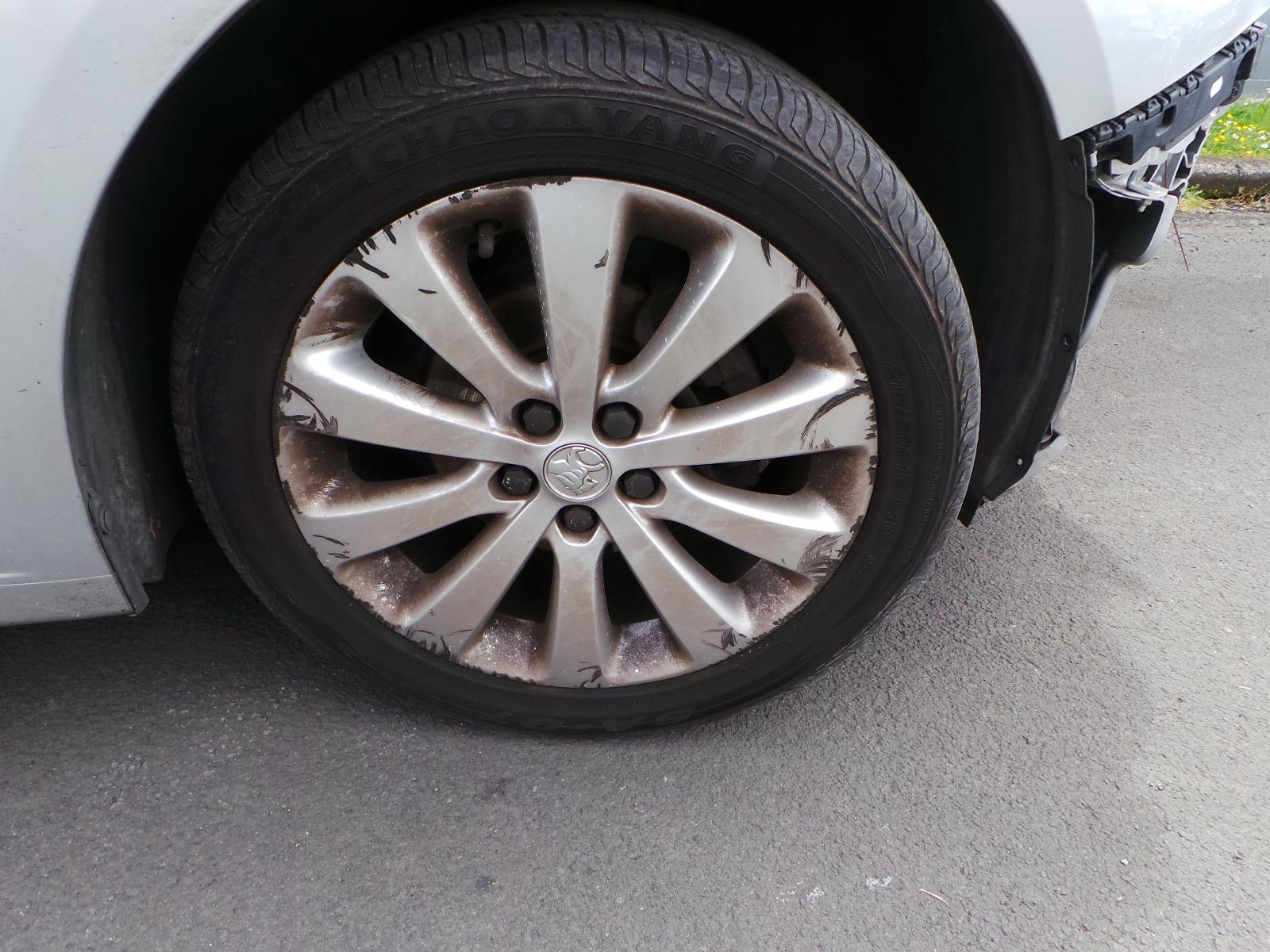 Holden Cruze - 2009-Present