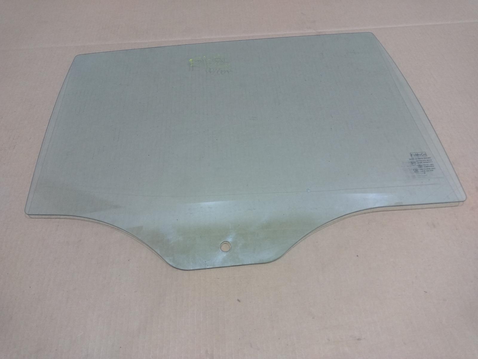 Right_Rear_Door_Window