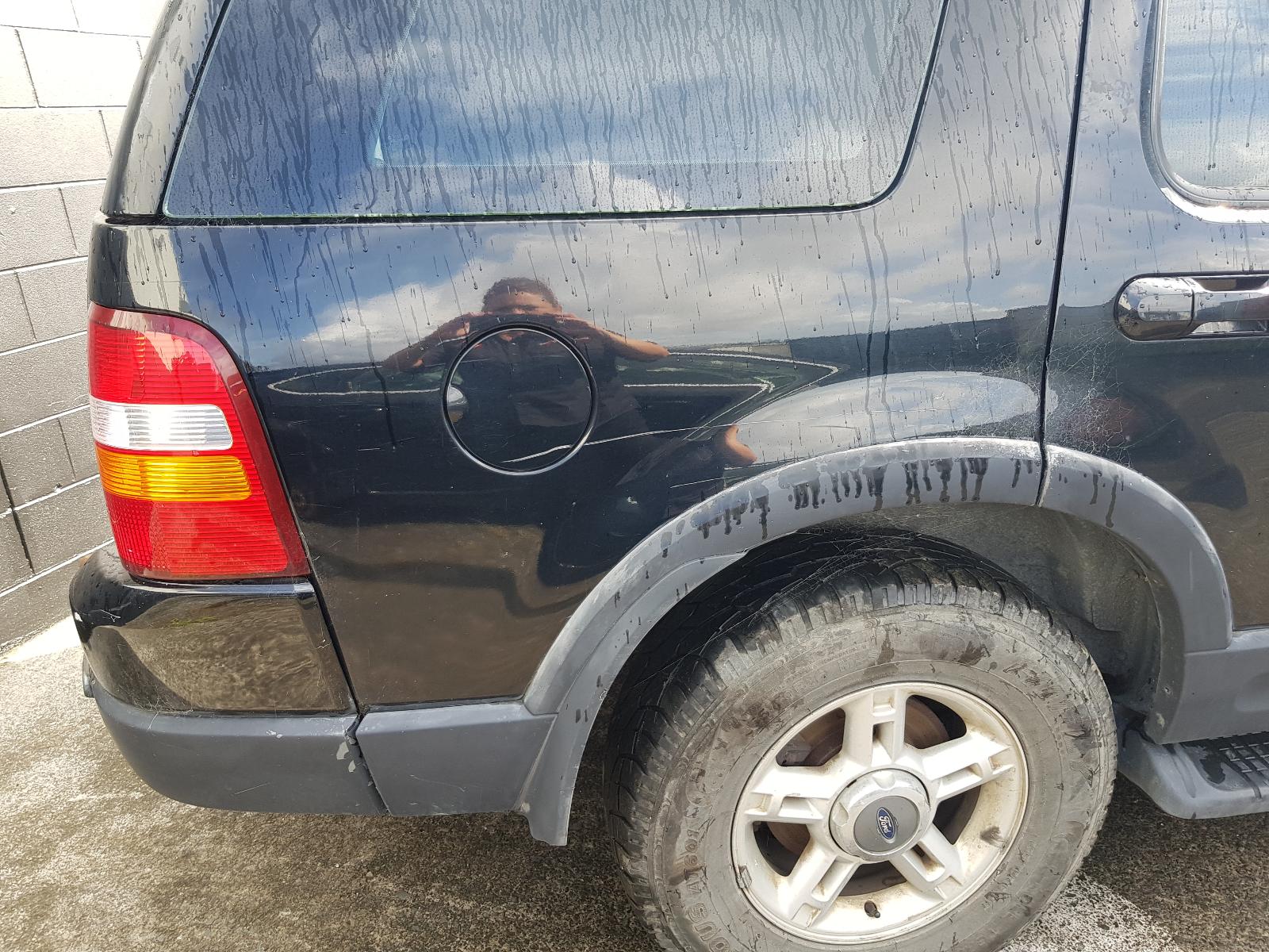 Ford Explorer - UT 2001-2005