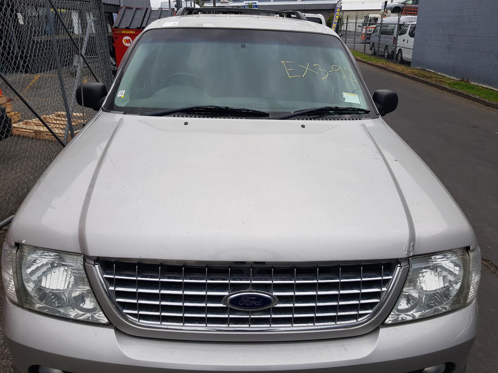 Ford Explorer - UT 2001-2005