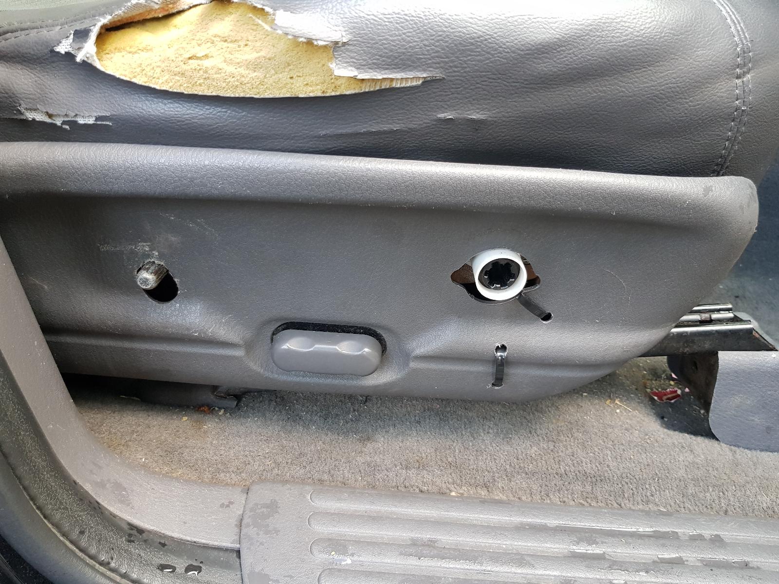 Ford Explorer - UT 2001-2005