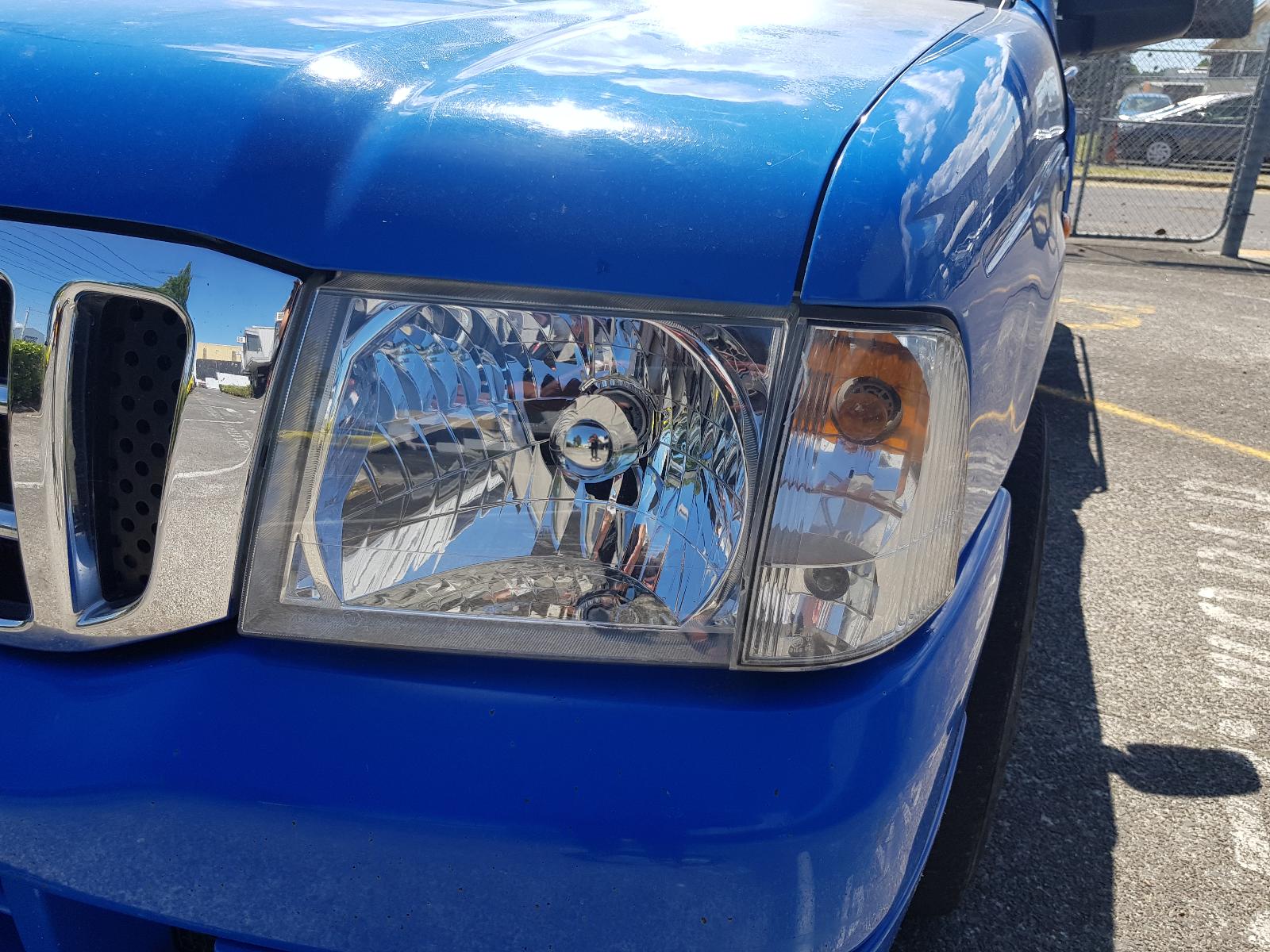 Ford Courier - 03-05