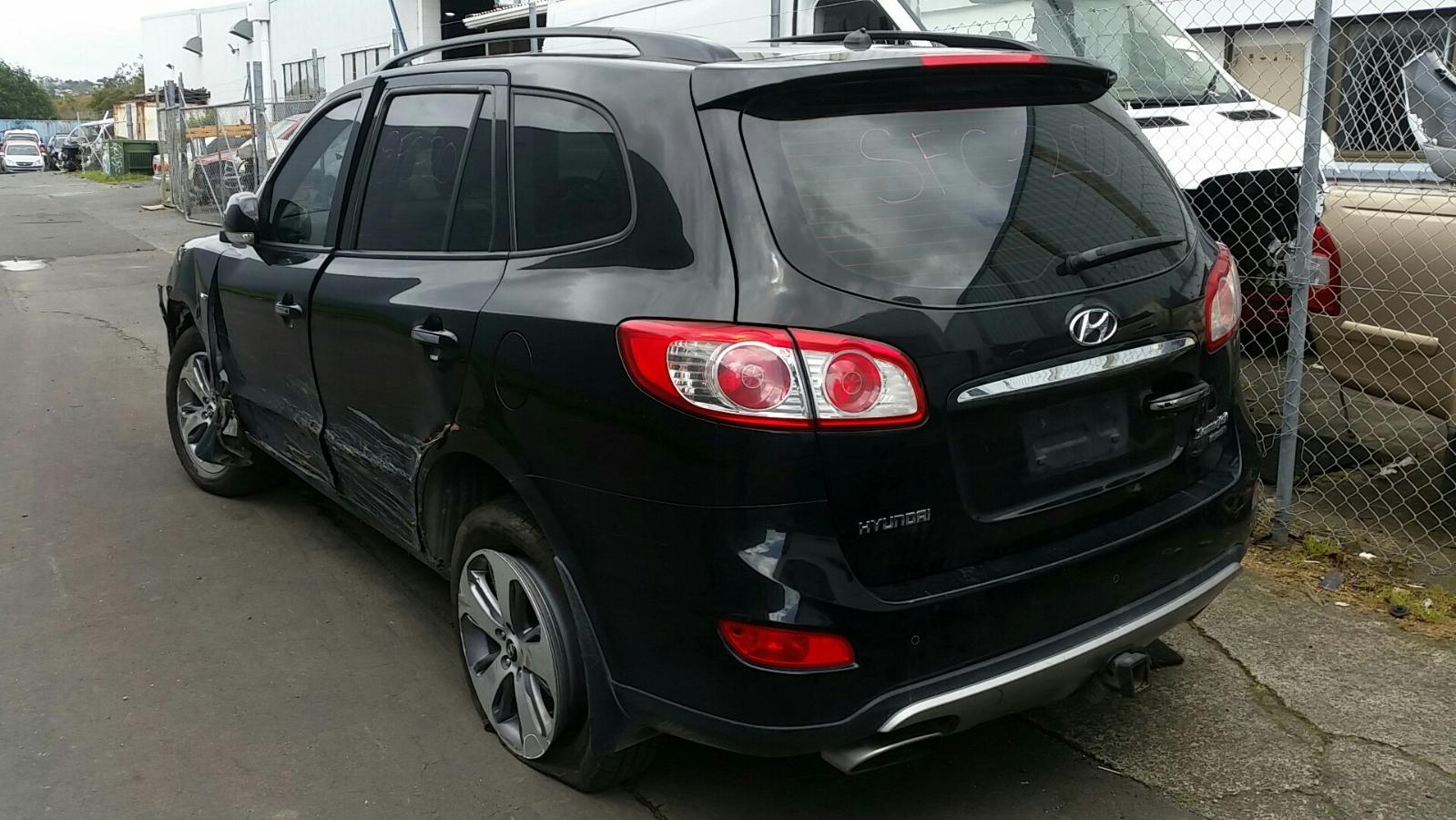 Hyundai Santa Fe - 2006-2012