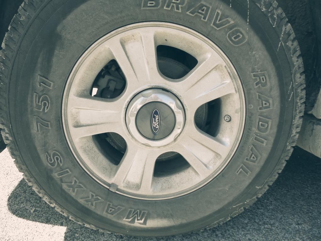 Ford Explorer - UT 2001-2005