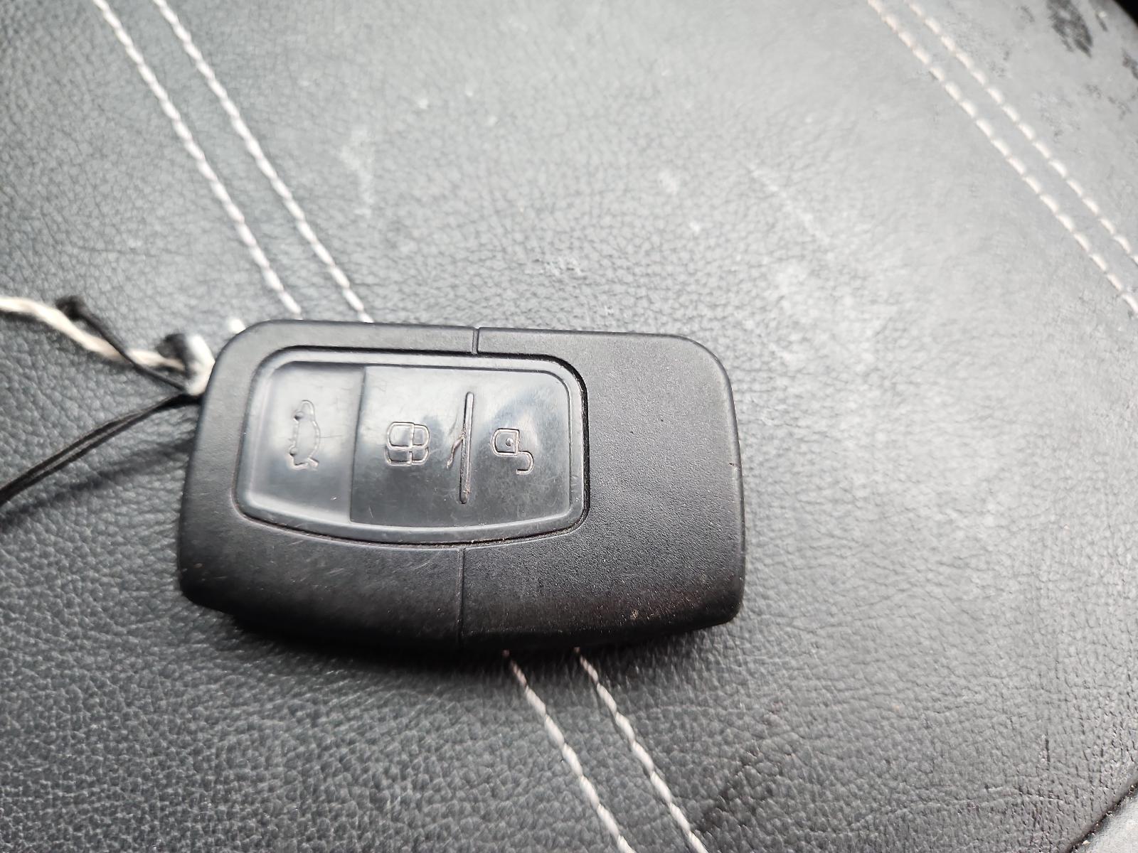 Ford Kuga - TE 2012-2013