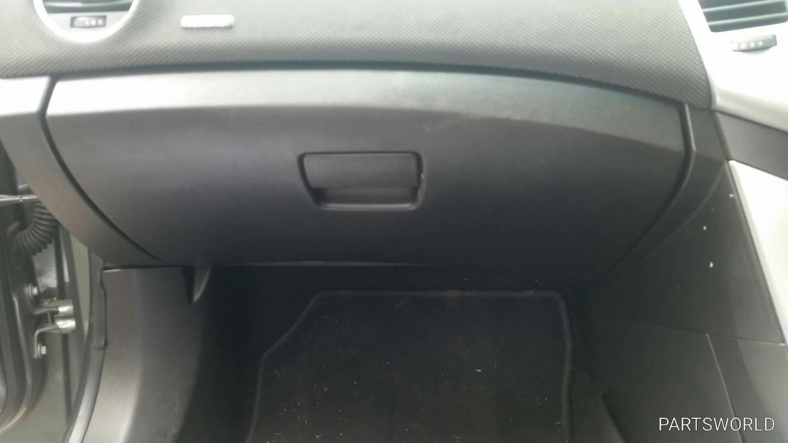 Holden Cruze - 2009-Present