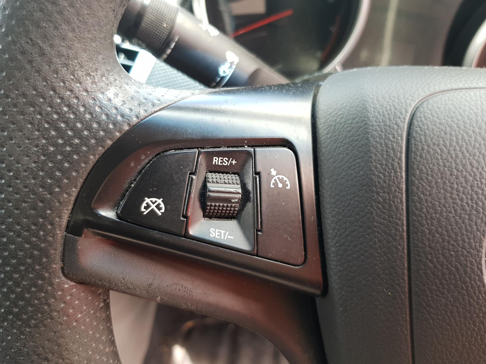 Holden Cruze - 2009-Present