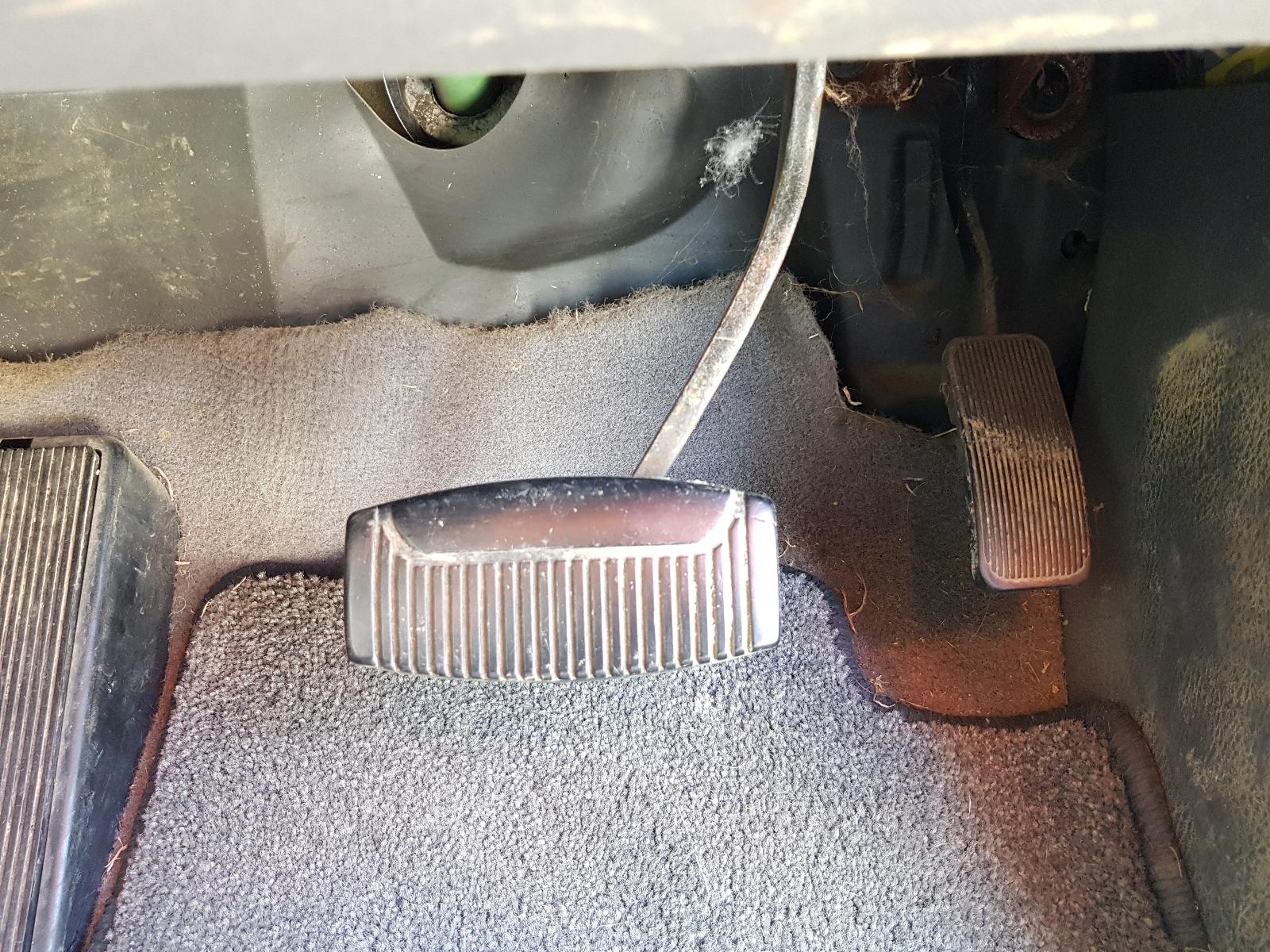 Ford Explorer - UT 2001-2005