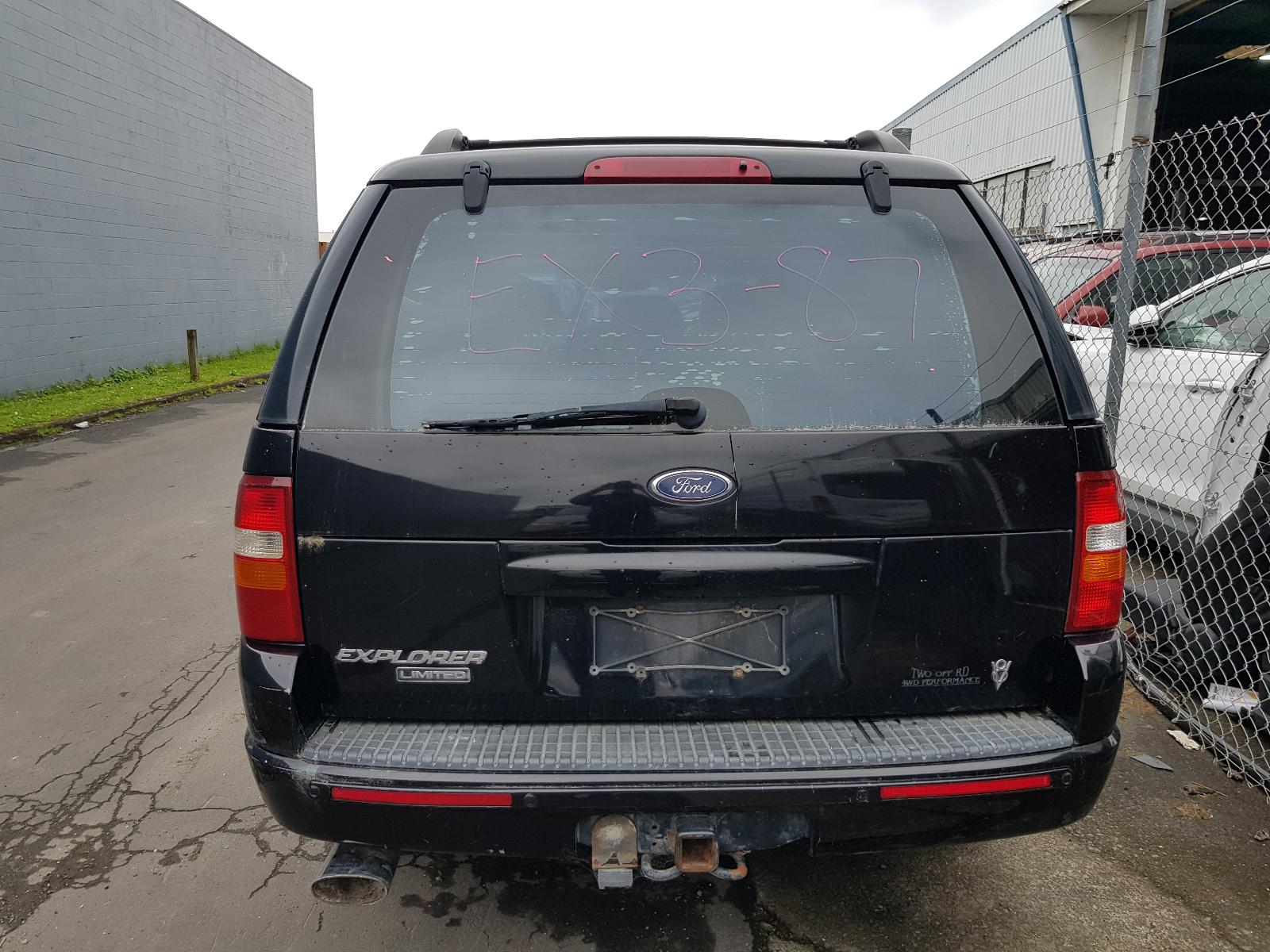 Ford Explorer - UT 2005-2007