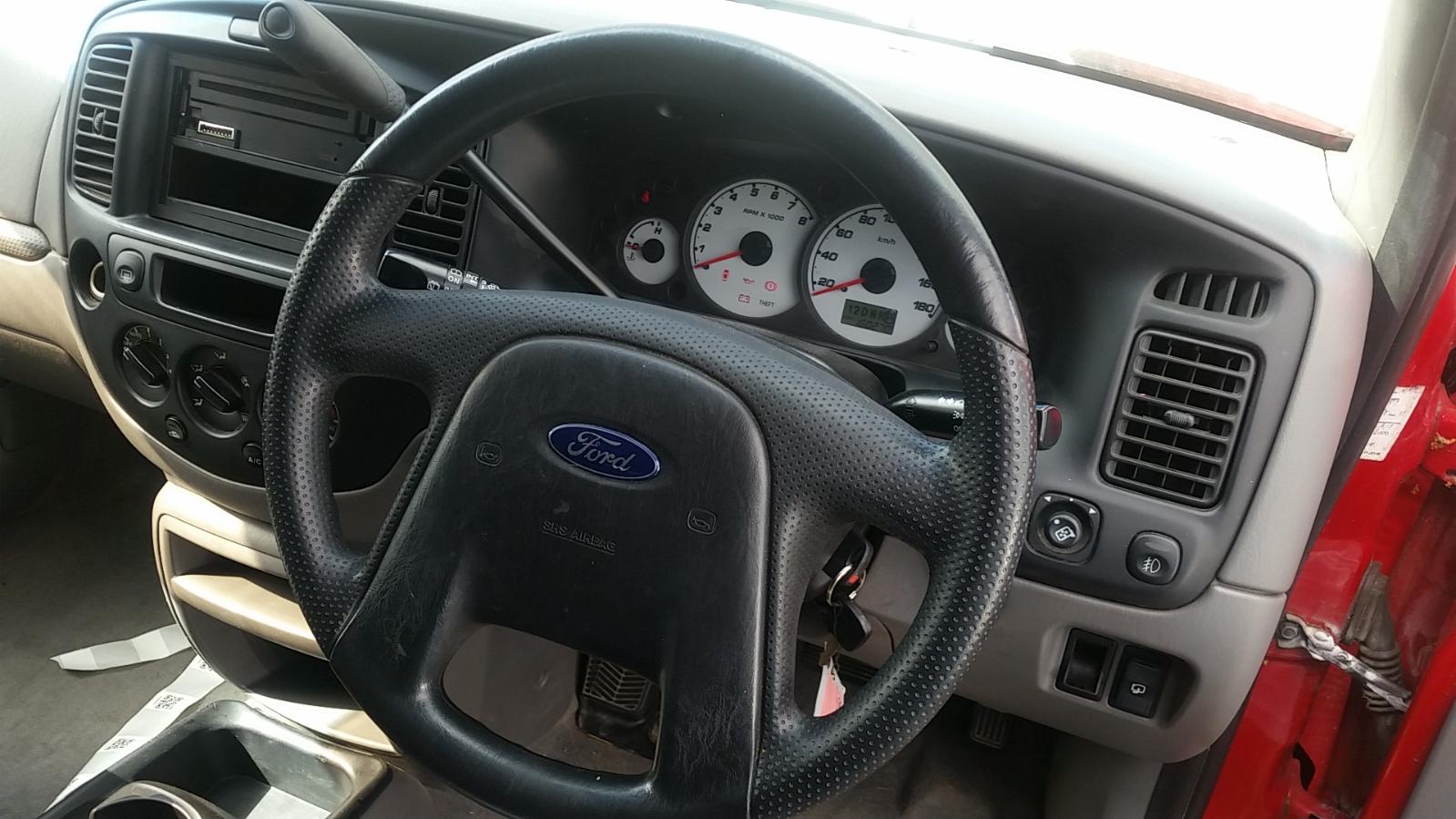 Ford Escape - EP 2001-2003