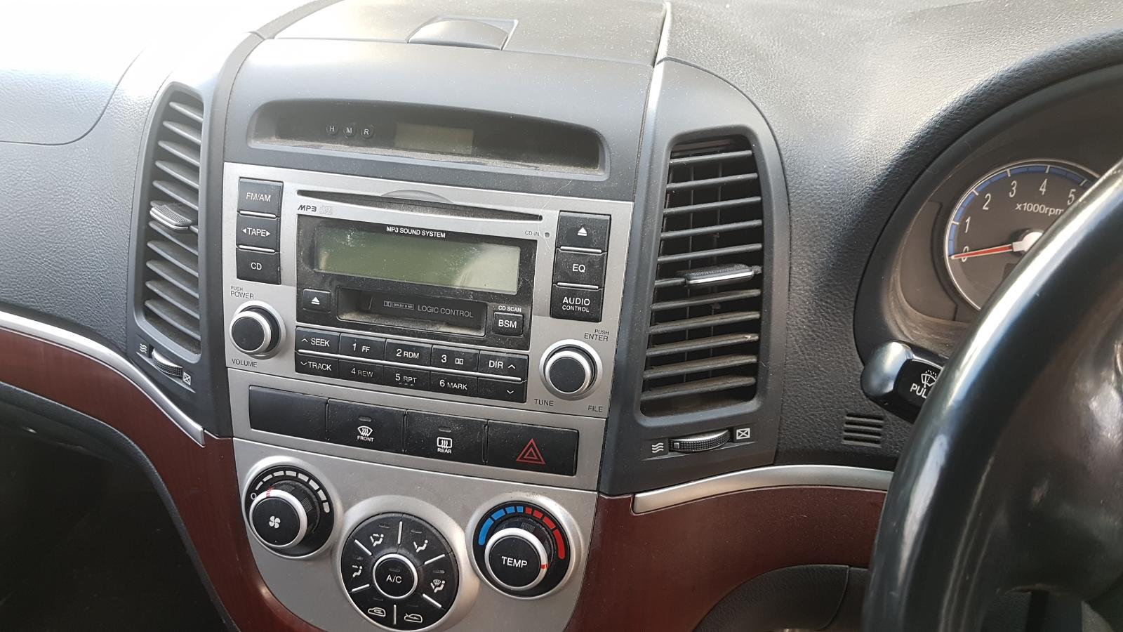 Hyundai Santa Fe - 2006-2012