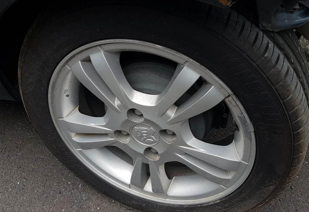 Holden Barina - TK 05-11