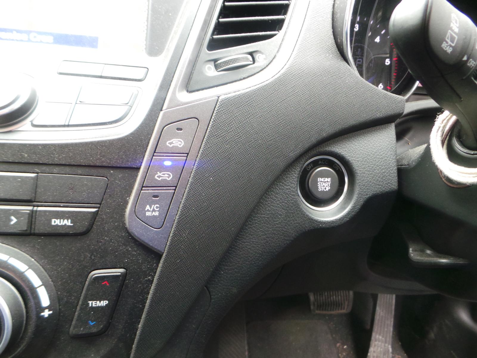 Hyundai Santa Fe - 2013-Present