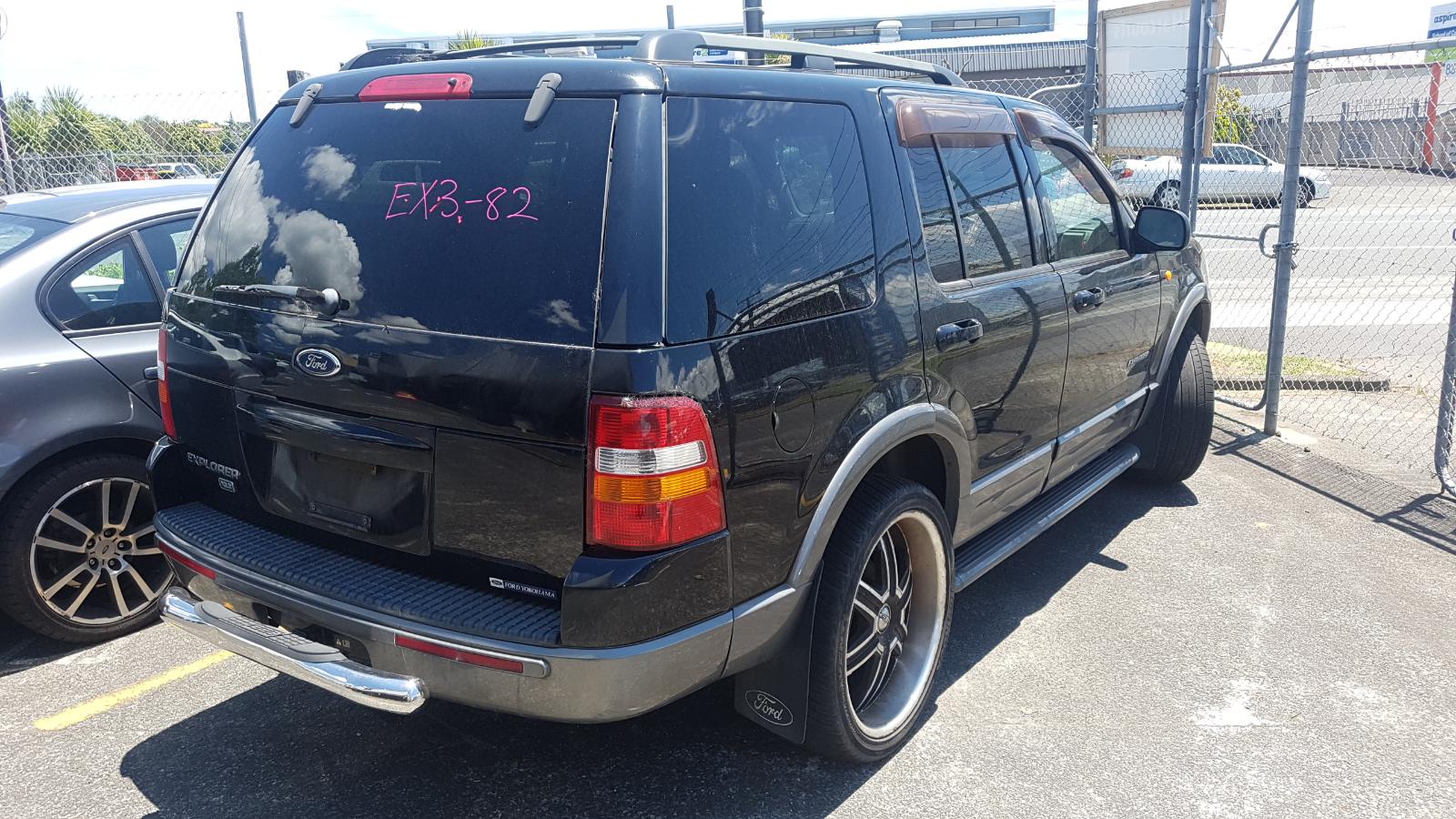 Ford Explorer - UT 2001-2005