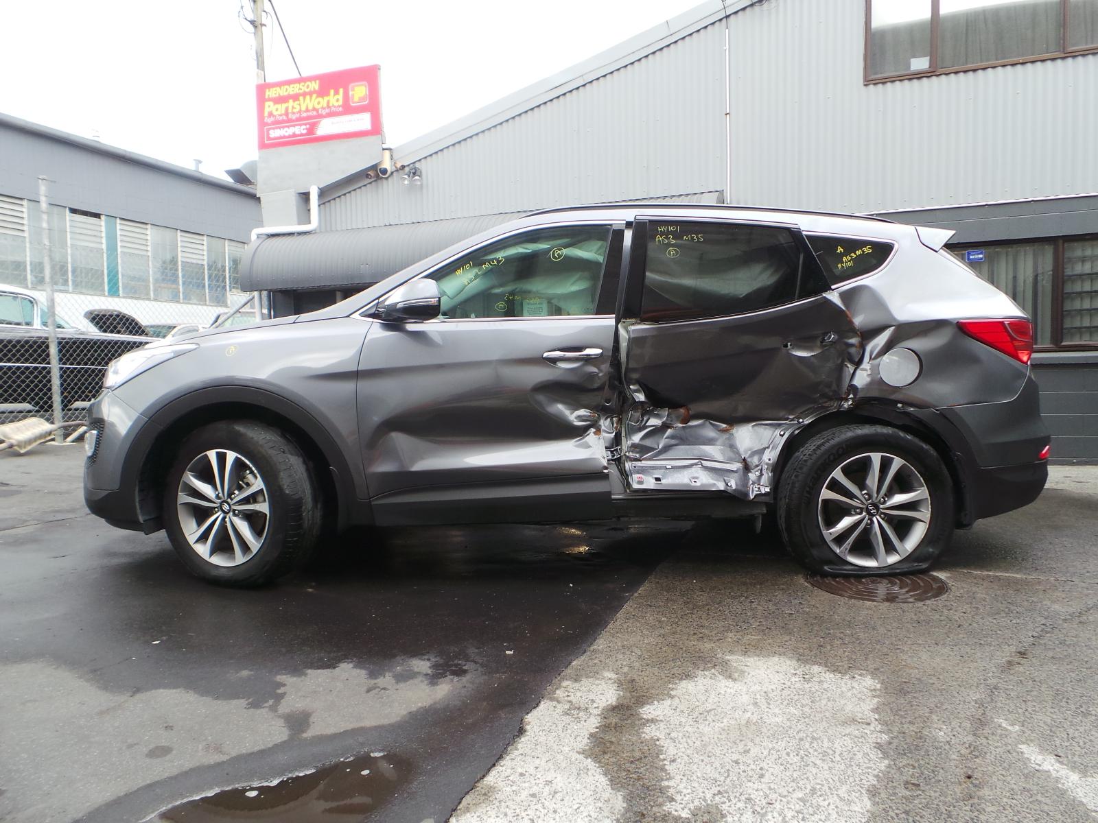 Hyundai Santa Fe - 2013-Present