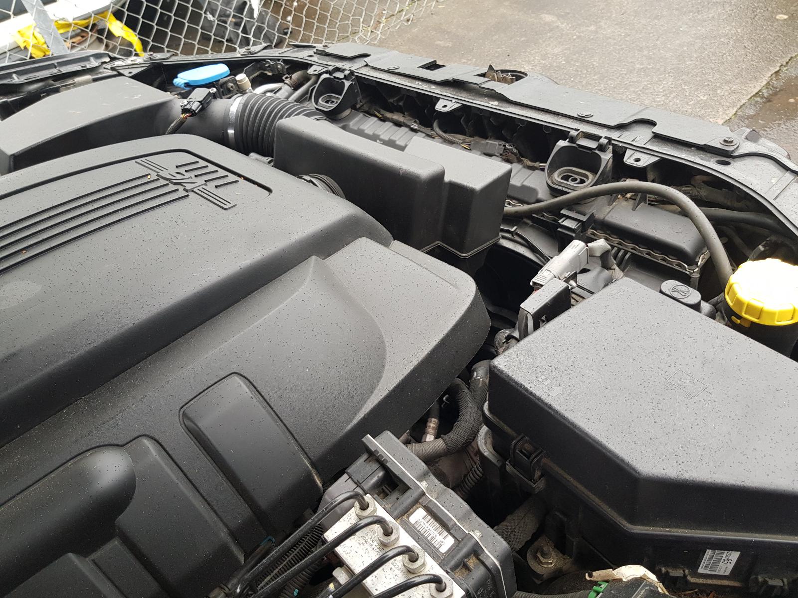 Holden Commodore - VE Omega 06-