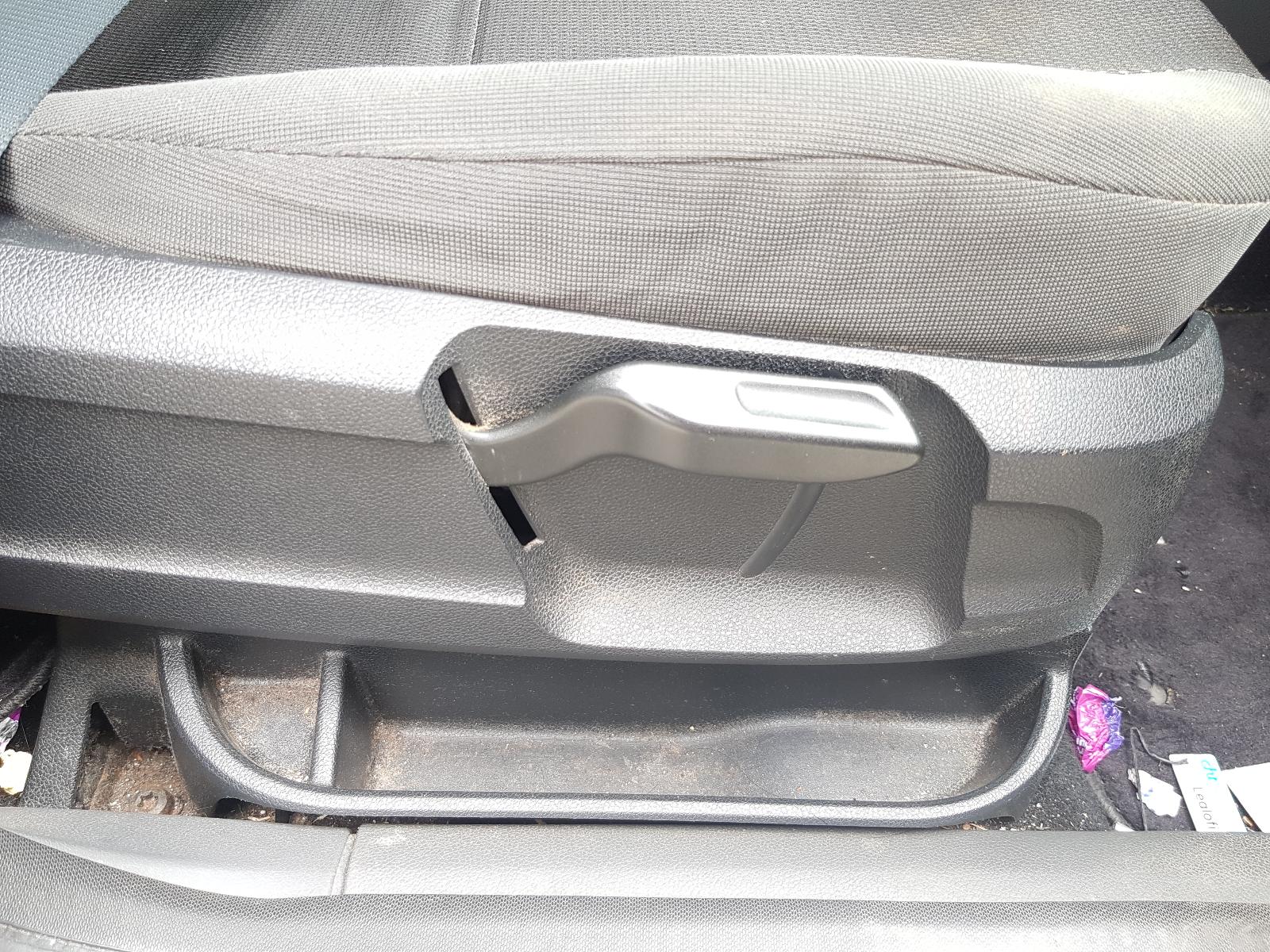 Ford Kuga - TE 2012-2013