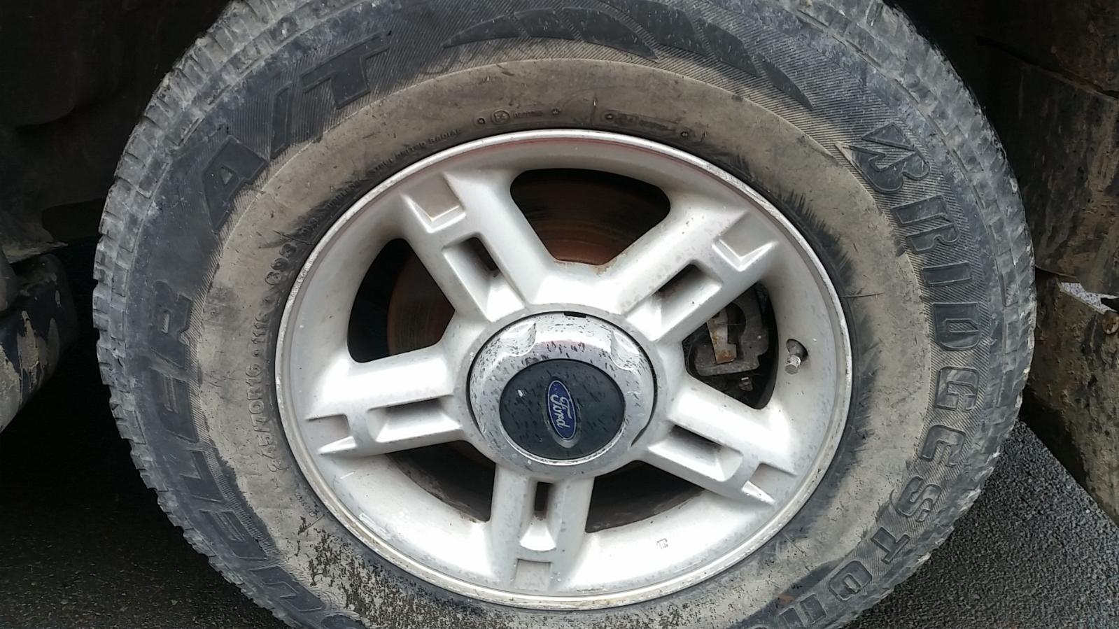 Ford Explorer - UT 2001-2005