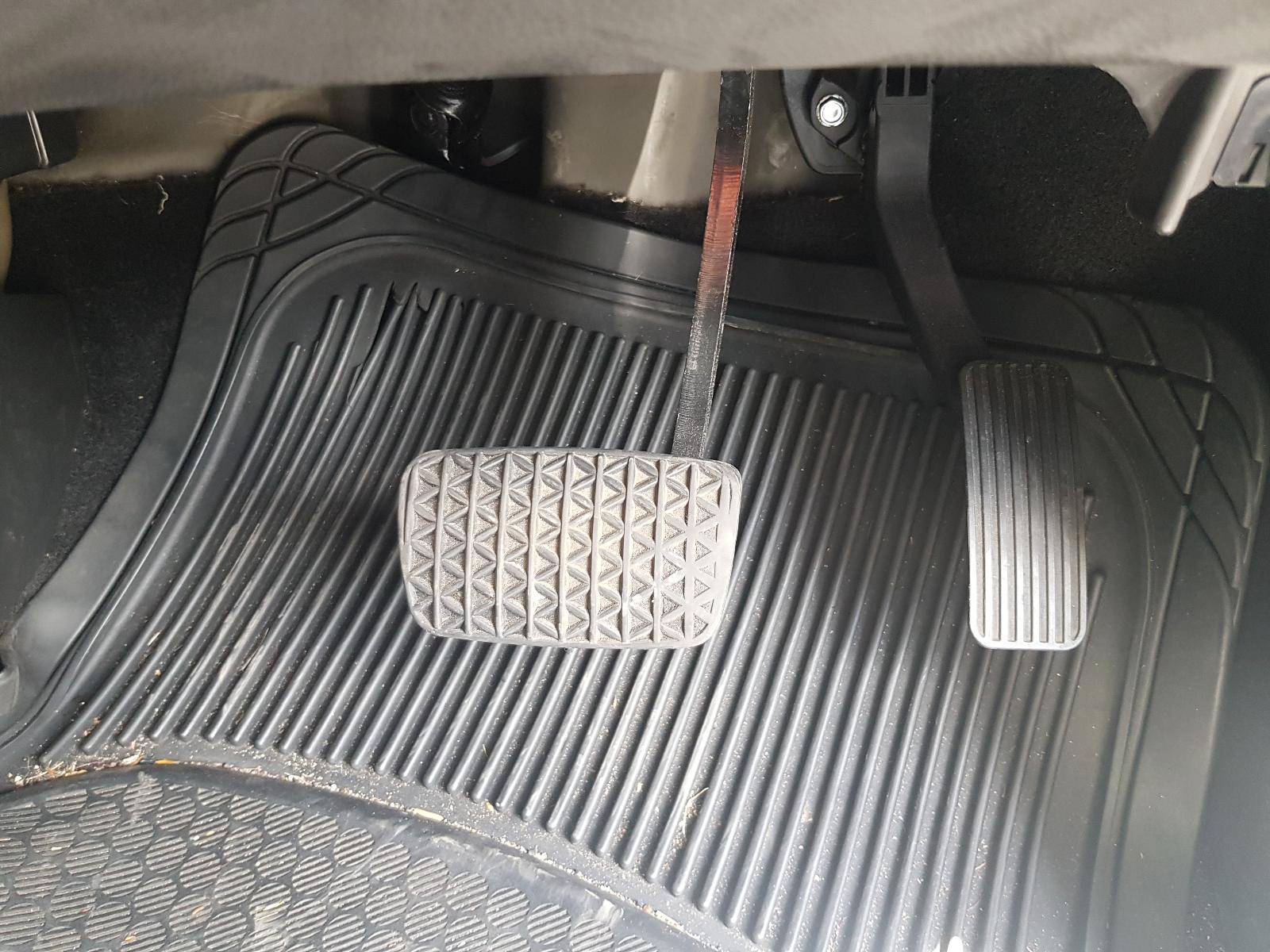 Holden Cruze - 2009-Present