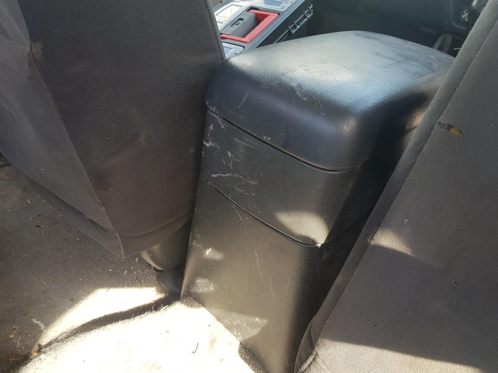 Ford Courier - 03-05