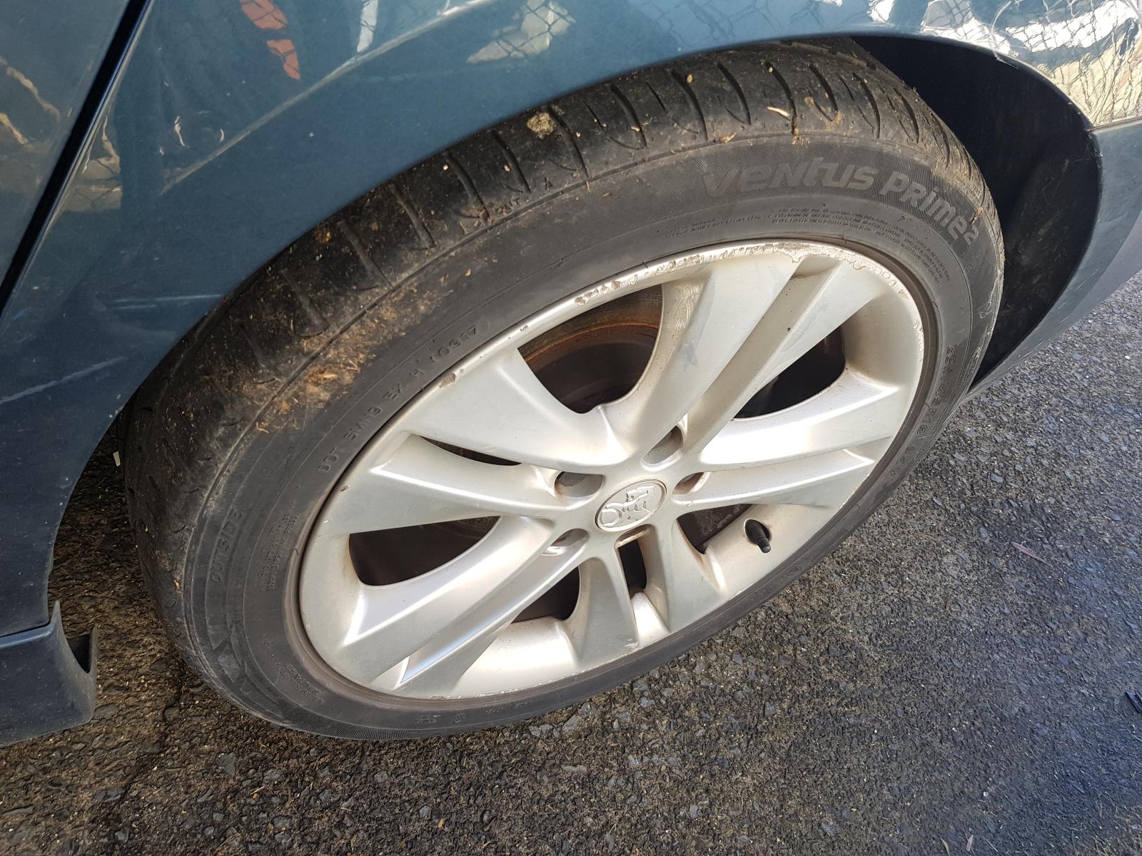 Holden Cruze - 2009-Present