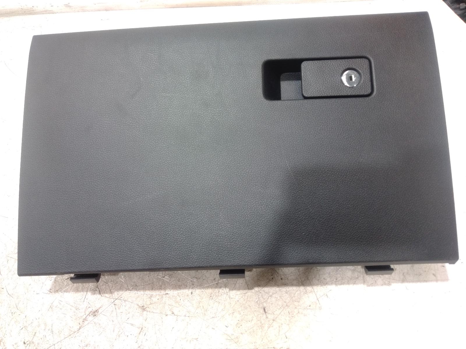 Glove Box