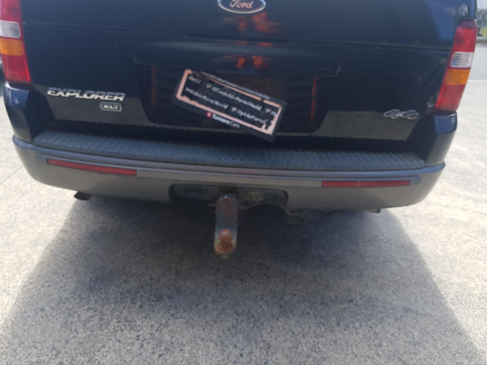 Ford Explorer - UT 2001-2005