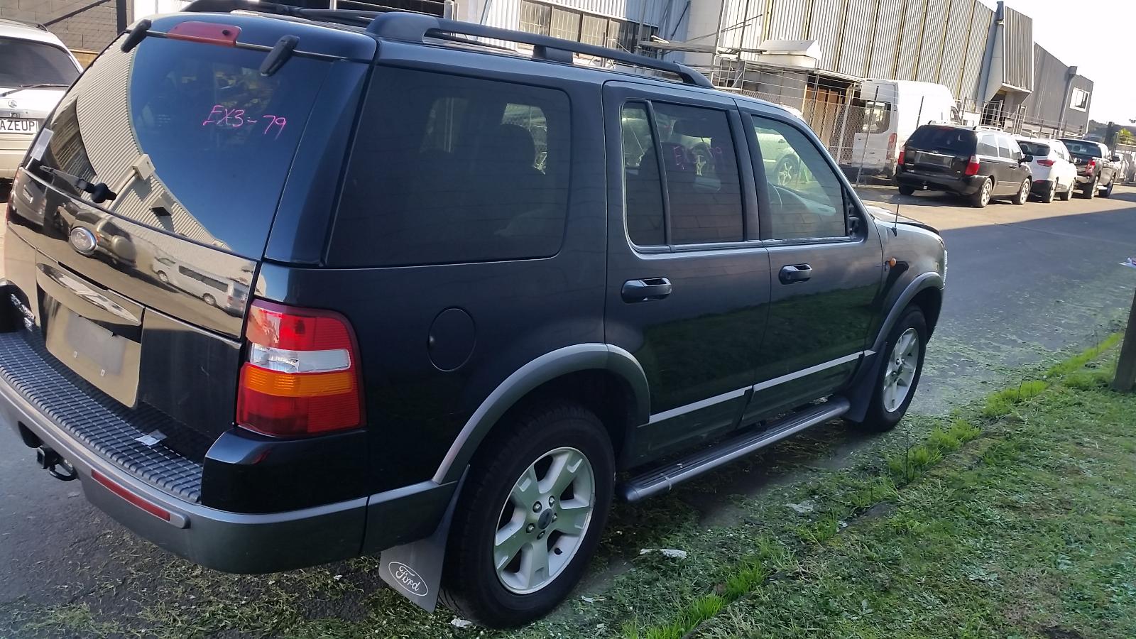 Ford Explorer - UT 2001-2005