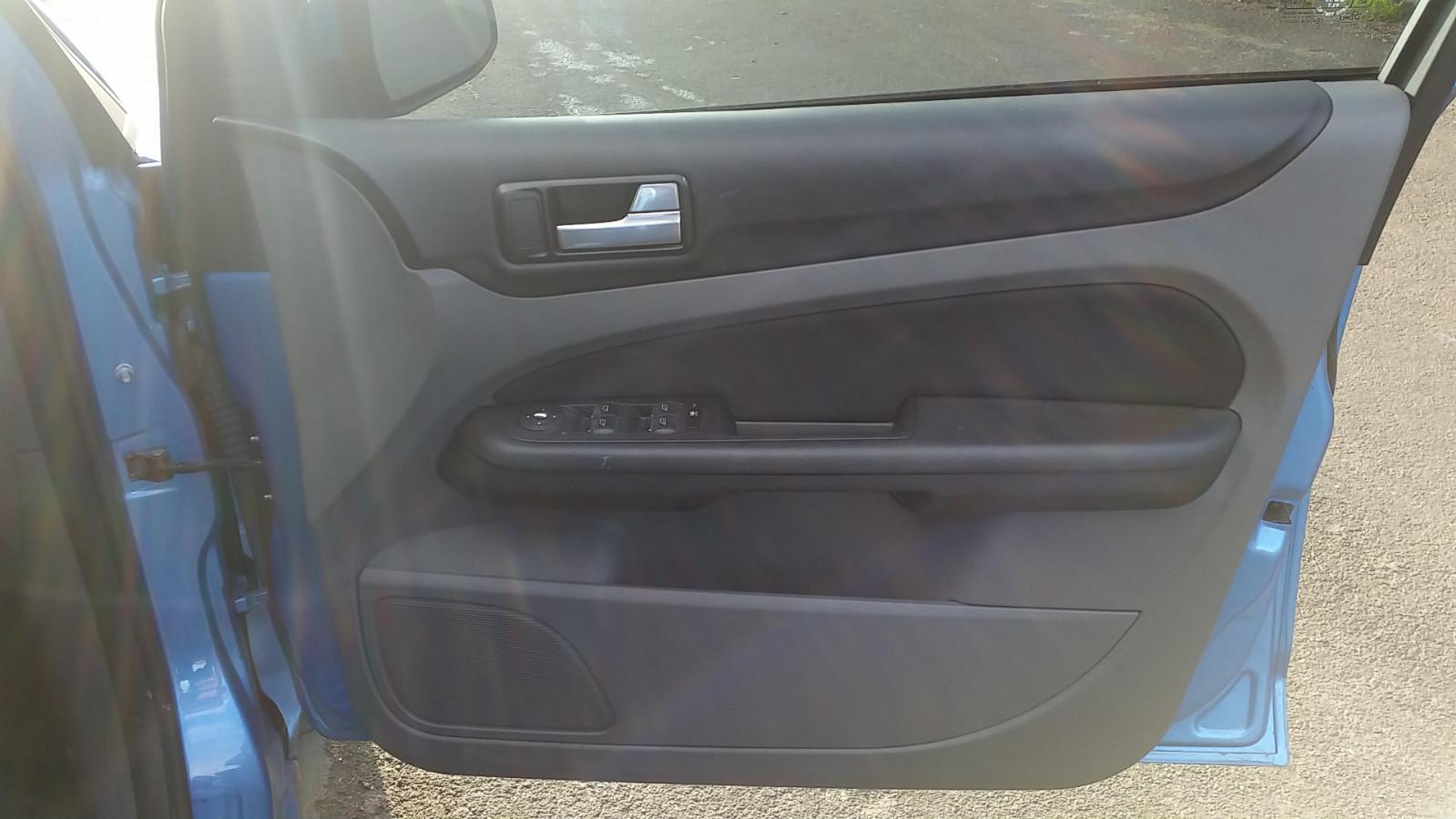 Ford Focus - LT-LV 2008-2011