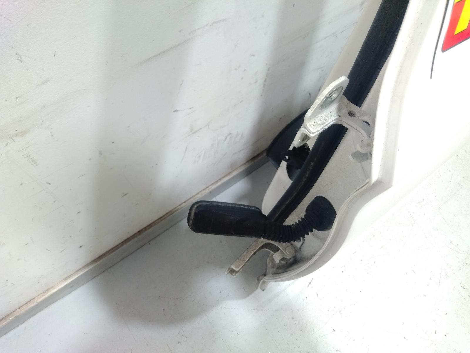 Left_Rear_Door_Sliding
