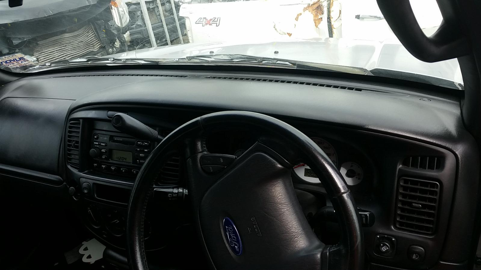 Ford Escape - EP 2001-2003