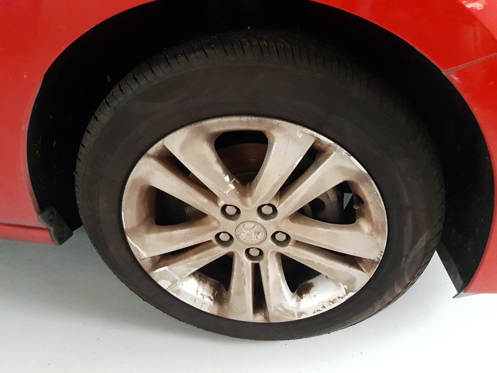 Holden Astra - J 2009-Present