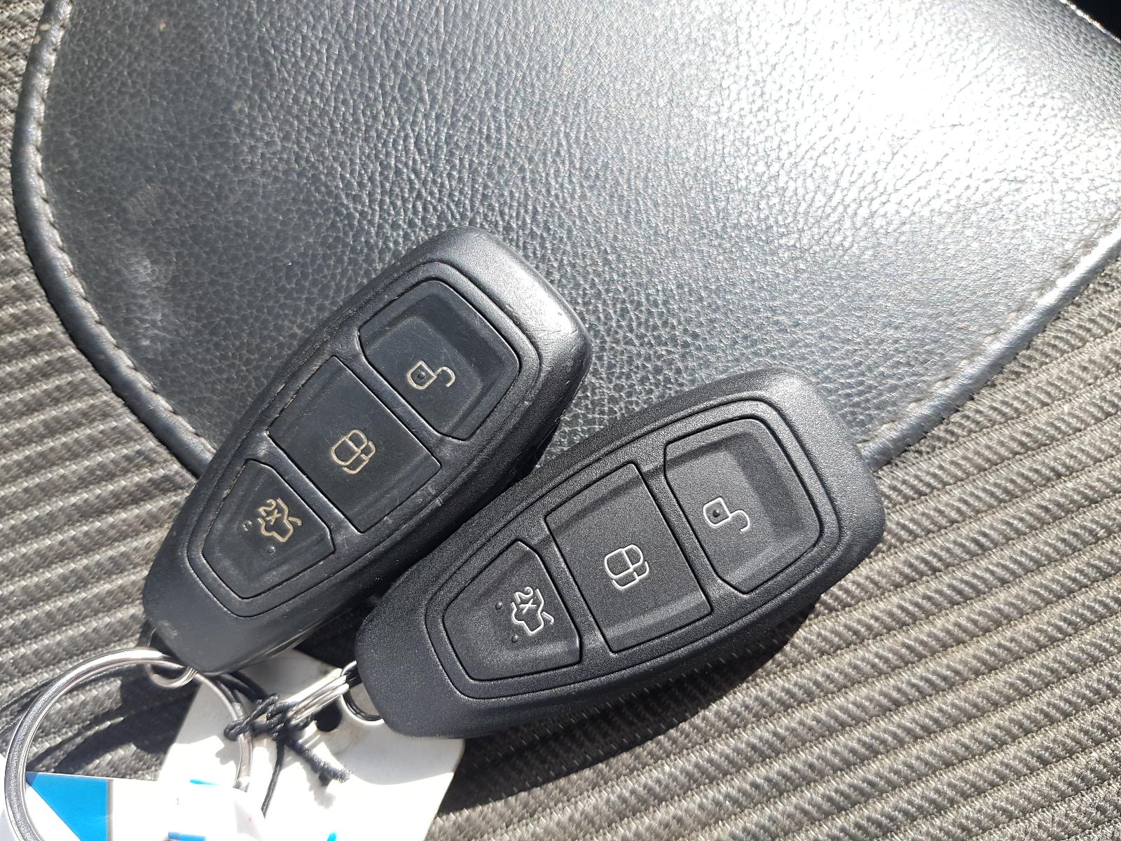 Ford Kuga - TE 2012-2013