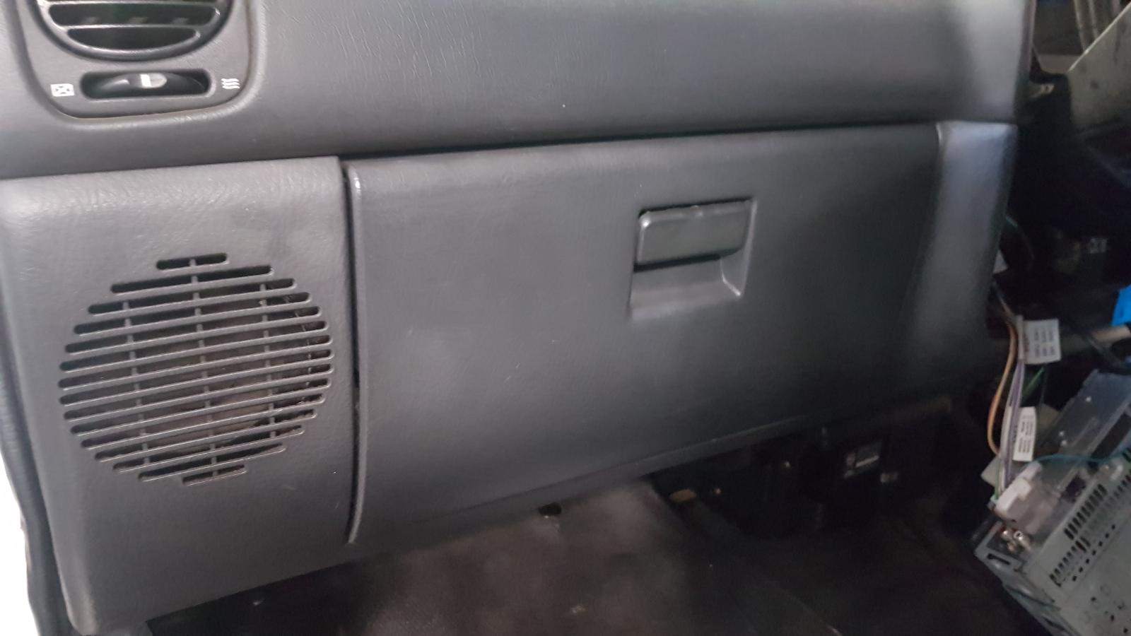 Glove_Box