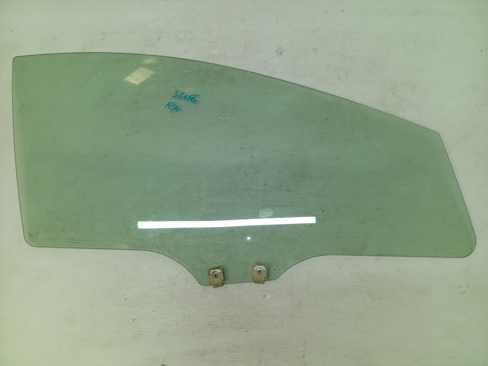 Right_Front_Door_Window