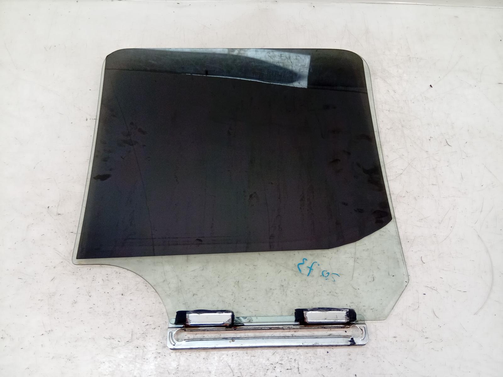 Right_Rear_Door_Window