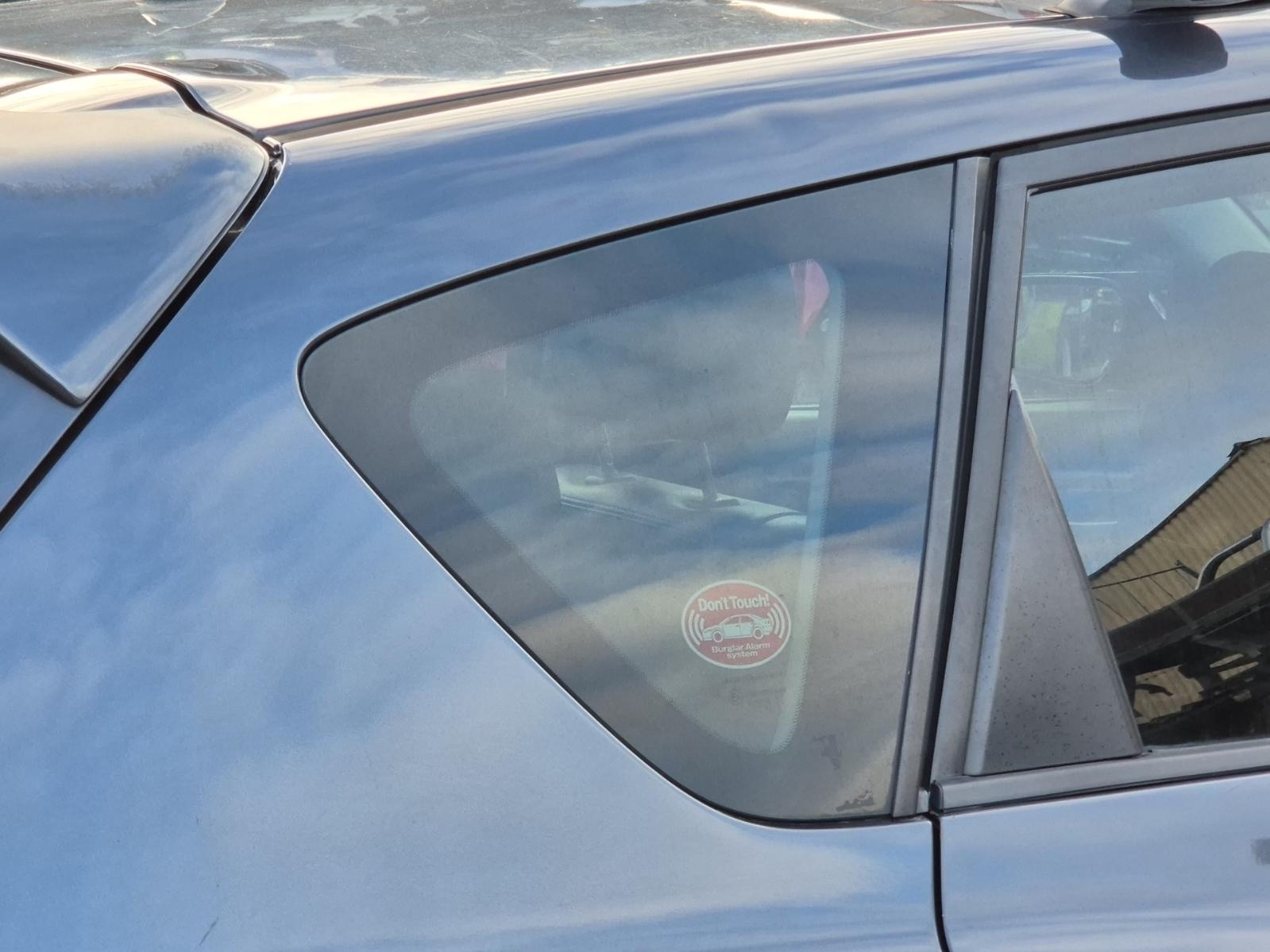 Right_Rear_Side_Glass