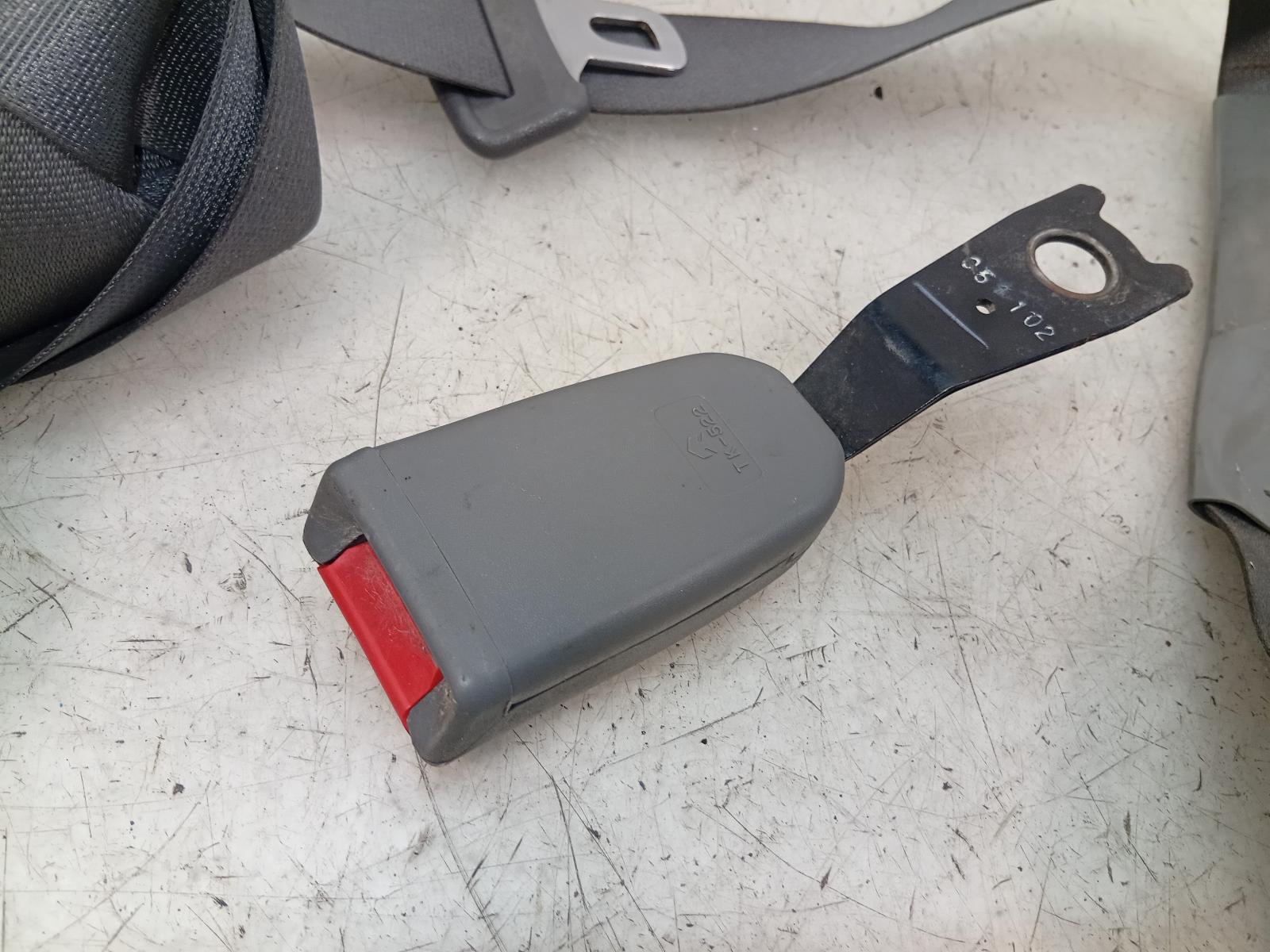 Seat_Belt_Stalk