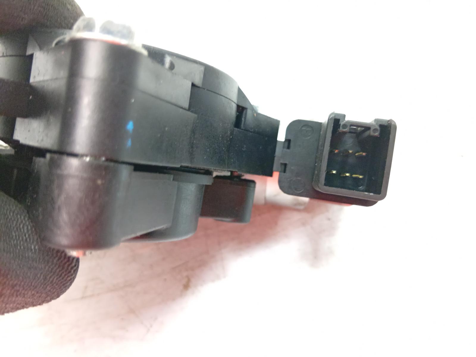 Right_Front_Window_Reg_Motor